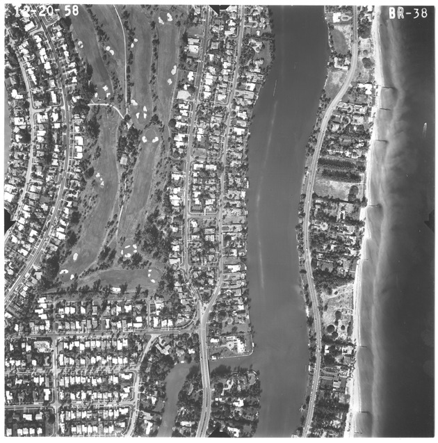 Aerial view of La Gorce Golf Course and Indian Creek - Recto Photograph