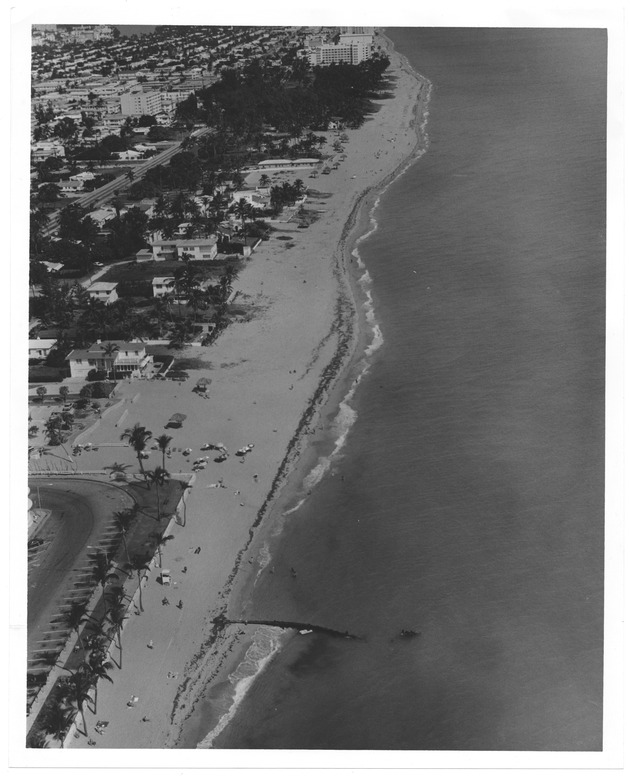 Aerial view of North Beach - Recto