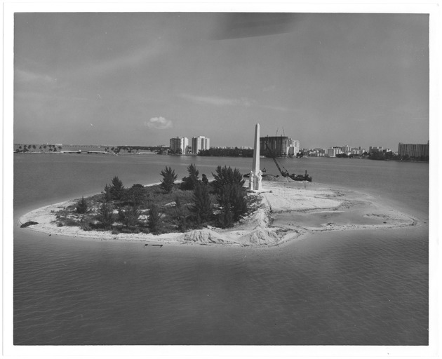 Aerial view of Flagler Monument Island - Recto