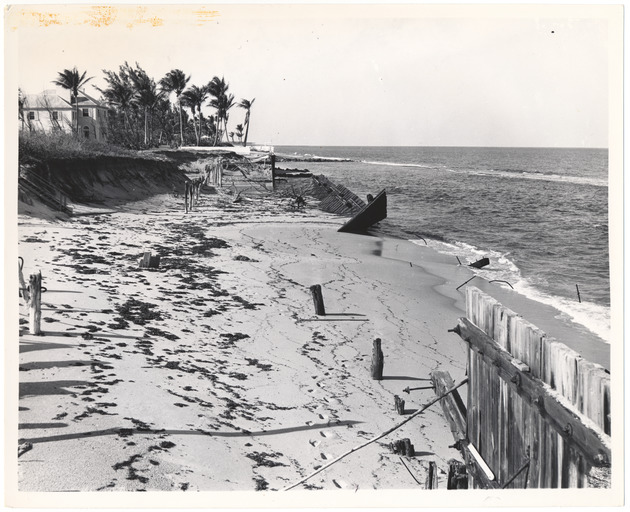 View of bulkhead failure and ocean front in an unknown location - Recto