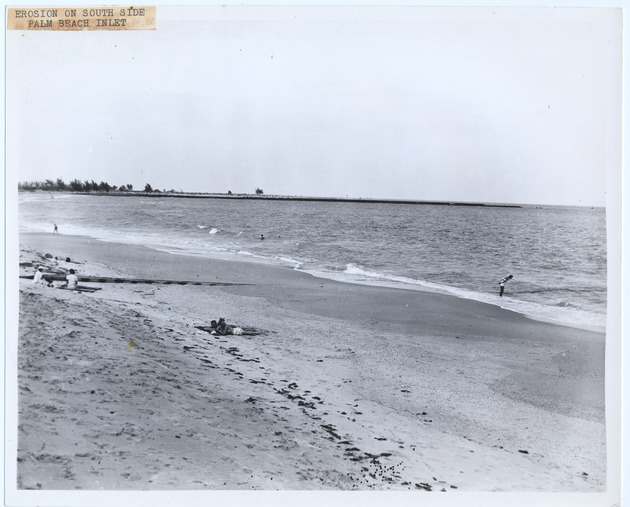 Erosion on south side Palm Beach inlet - Recto