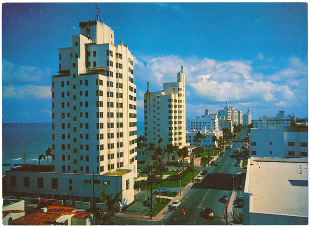 The Famous Hotel Row of Miami Beach - Recto