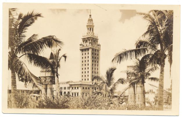Postcards of the Miami News Building and Bayfront Park - Postcard, recto: [Photographic illustration of the Freedom Tower in front of Bayfront Park in downtown Miami]