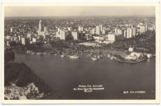 Miami Skyline from Blimp and Dade County Courthouse Postcards - Postcard, recto: Miami, Fla, Skyline