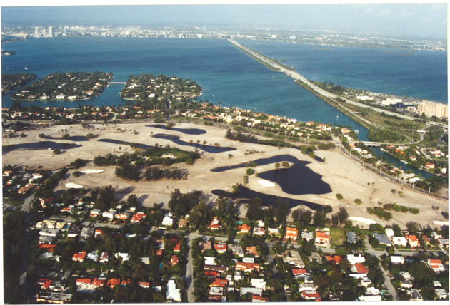 Aerial view of Biscayne Bay from Pine Tree Drive in Miami Beach. - Recto Photograph