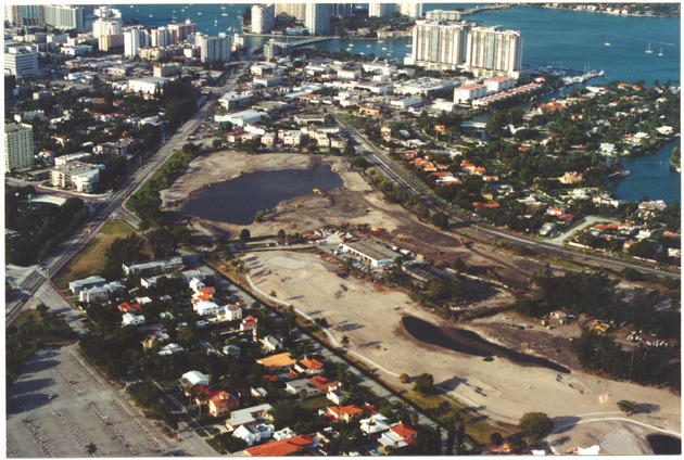 Aerial view of the southest part of the Miami Beach Golf Club. - Recto Photograph