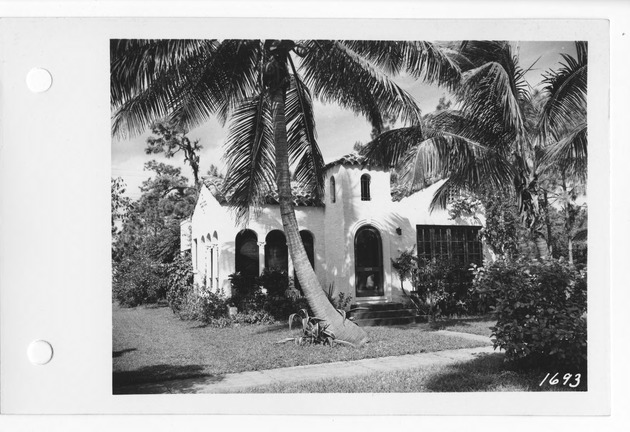 Alberca Street, Coral Gables, Florida - recto