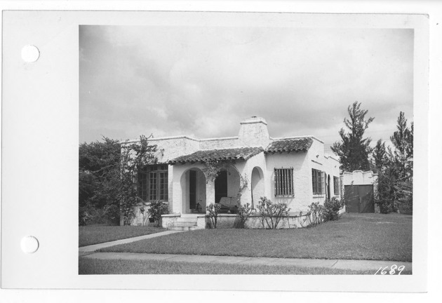 Alberca Street, Coral Gables, Florida - recto