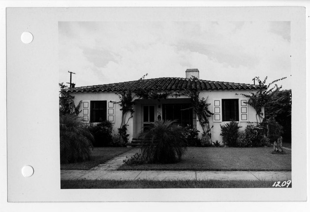 Almeria Avenue, Coral Gables, Florida - recto