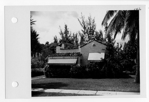 Aragon Avenue, Coral Gables, Florida - recto