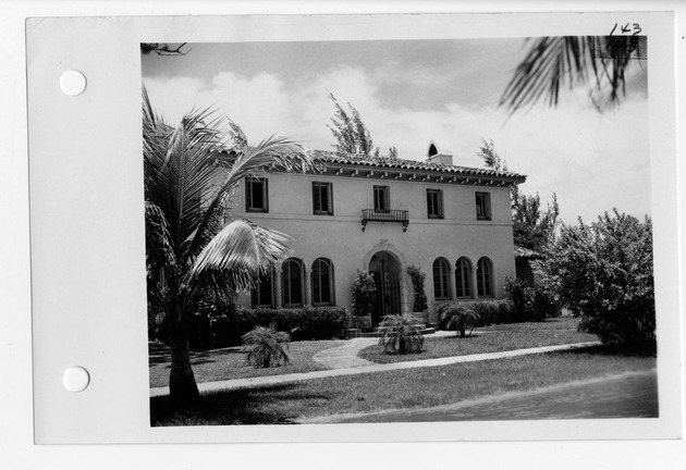 Aragon Avenue, Coral Gables, Florida - recto