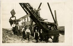 A party of northern prospectors and a dredge in Miami, Florida