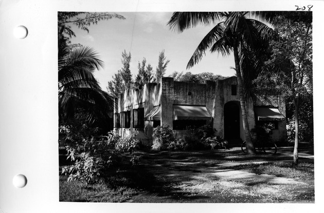 Minorca Avenue, Coral Gables, Florida - recto