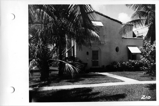 Minorca Avenue, Coral Gables, Florida - recto