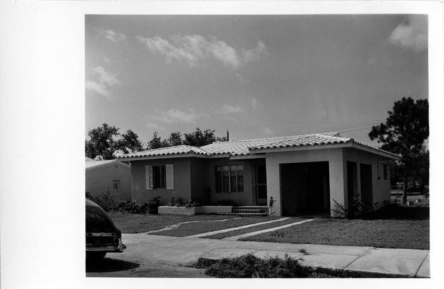 Montilla Avenue, Coral Gables, Florida - recto