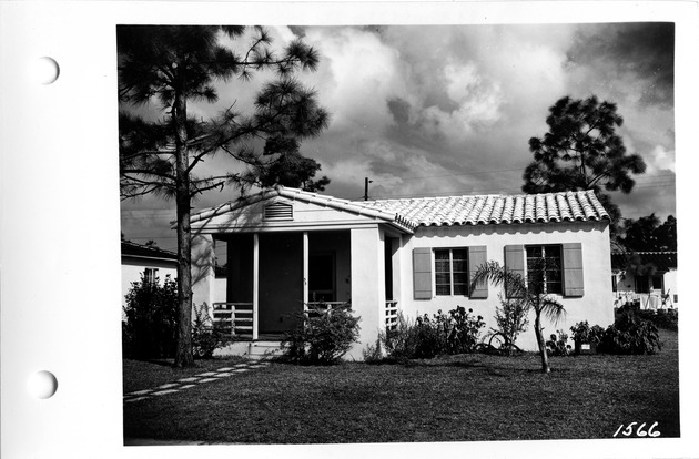 Montilla Avenue, Coral Gables, Florida - recto