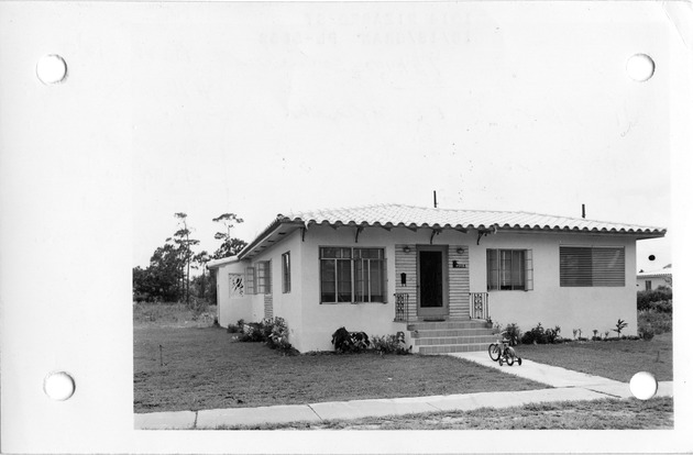 Pizarro Street, Coral Gables, Florida - recto