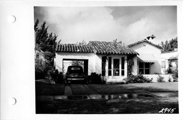 Portillo Street, Coral Gables, Florida - recto