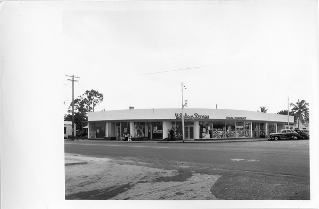 Ponce de Leon Boulevard, Coral Gables, Florida - recto