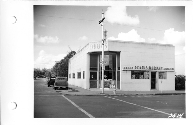 Ponce de Leon Boulevard, Coral Gables, Florida - recto