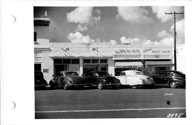 Ponce de Leon Boulevard, Coral Gables, Florida - recto