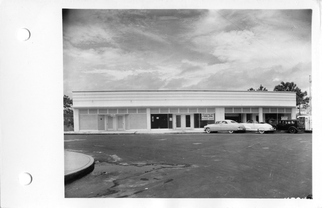 Ponce de Leon Boulevard, Coral Gables, Florida - recto