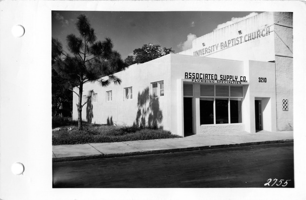 Ponce de Leon Boulevard, Coral Gables, Florida - recto