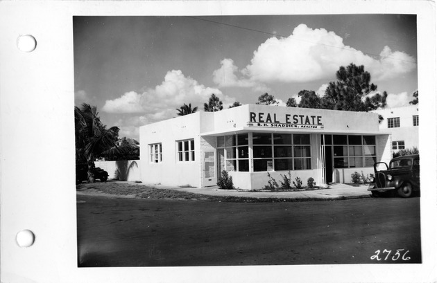 Ponce de Leon Boulevard, Coral Gables, Florida - recto