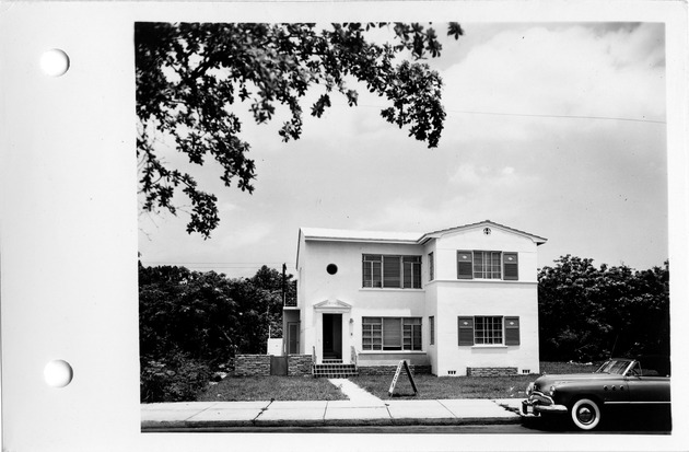 Ponce de Leon Boulevard, Coral Gables, Florida - recto