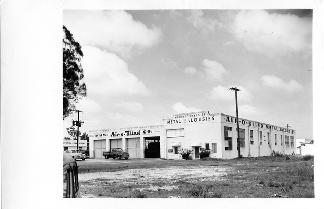 Ponce de Leon Boulevard, Coral Gables, Florida - recto