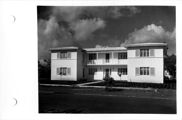 Salzedo Street, Coral Gables, Florida - recto