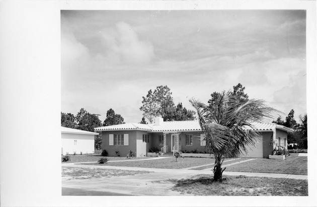 San Antonio Avenue, Coral Gables, Florida - recto