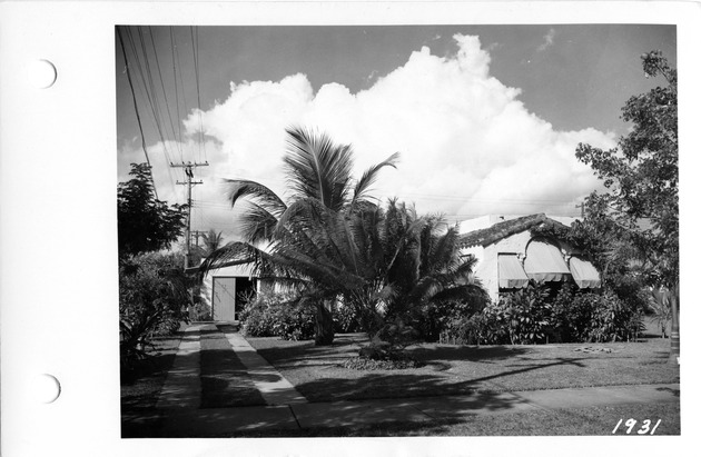 Santa Cruz Avenue, Coral Gables, Florida - recto