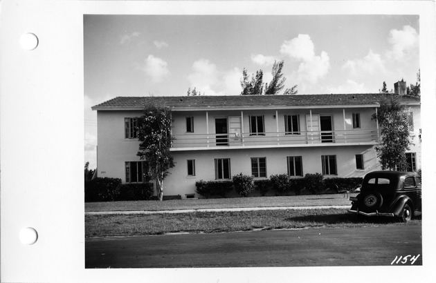 Santander Avenue, Coral Gables, Florida - recto