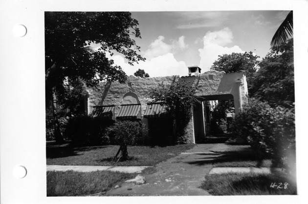 Sorolla Avenue, Coral Gables, Florida - recto