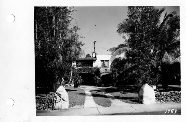 Wallace Street, Coral Gables, Florida - recto