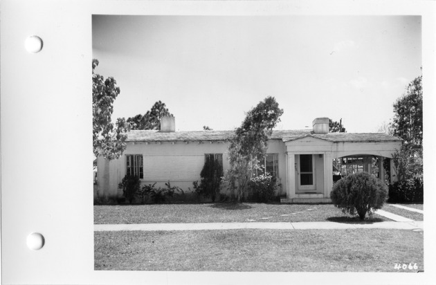 SW 30th Street, Miami, Florida - recto