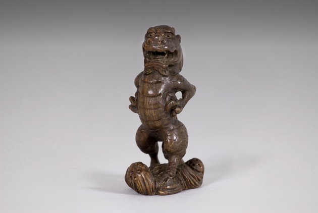 Netsuke: Standing Kirin - artifact front view