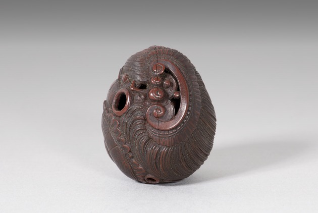 Netsuke: buddhist treasures - artifact front view