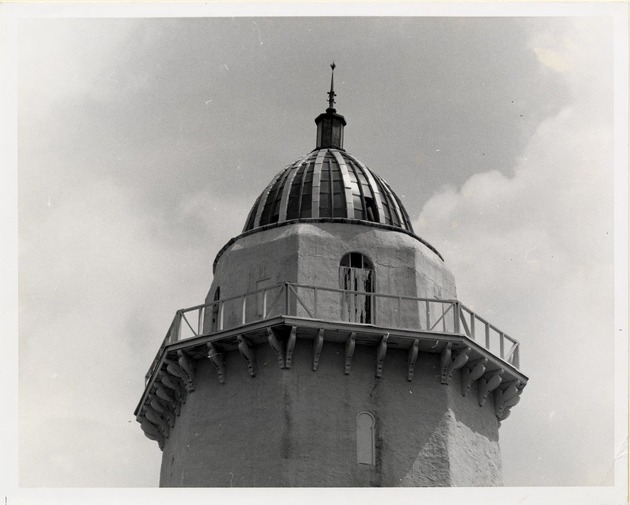 Alhambra Water Tower dome, Coral Gables, Florida - Recto