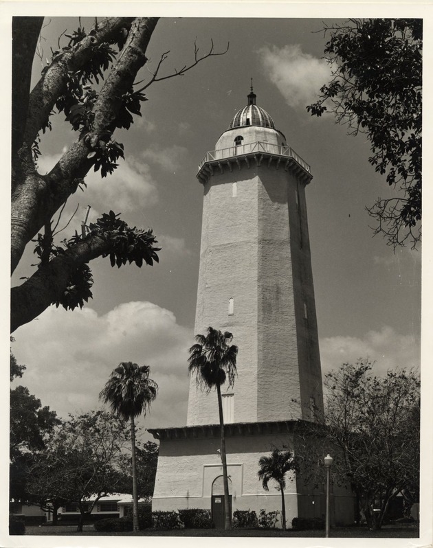 Alhambra water tower, Coral Gables, Florida - Recto
