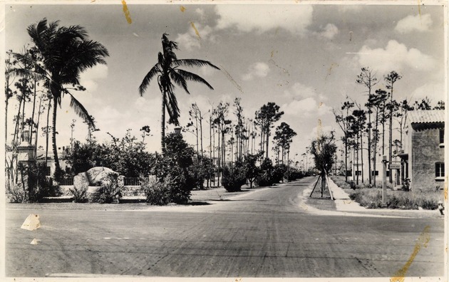 Alhambra Plaza, Coral Gables, Florida - Recto