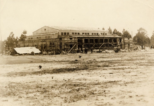 Ponce de Leon High School under construction. Coral Gables, Florida - Recto