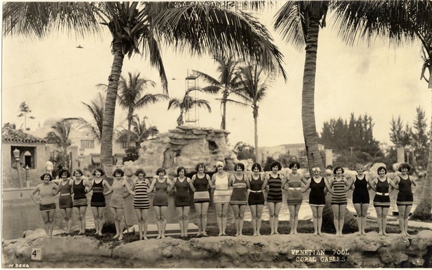 Don Lanning Co. Girls at the Venetian Pool. Coral Gables, Florida - Recto