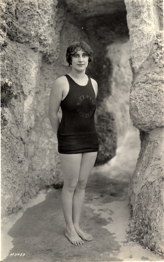 Miss R. Thomas at the Venetian Pool. Coral Gables, Florida - Recto