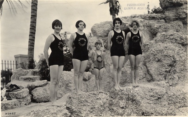 Group of girls and Jackie Ott at the Venetian Pool. Coral Gables, Florida - Recto