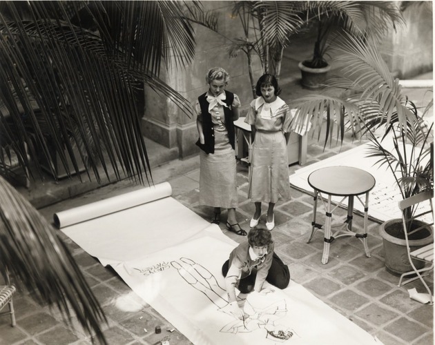 Cartoonist and designer Gladys Parker and two other women at Biltmore Hotel. Coral Gables, Florida - Recto