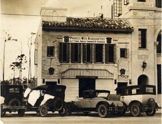Chaplin Building. Business District, Coral Gables, Florida - Recto