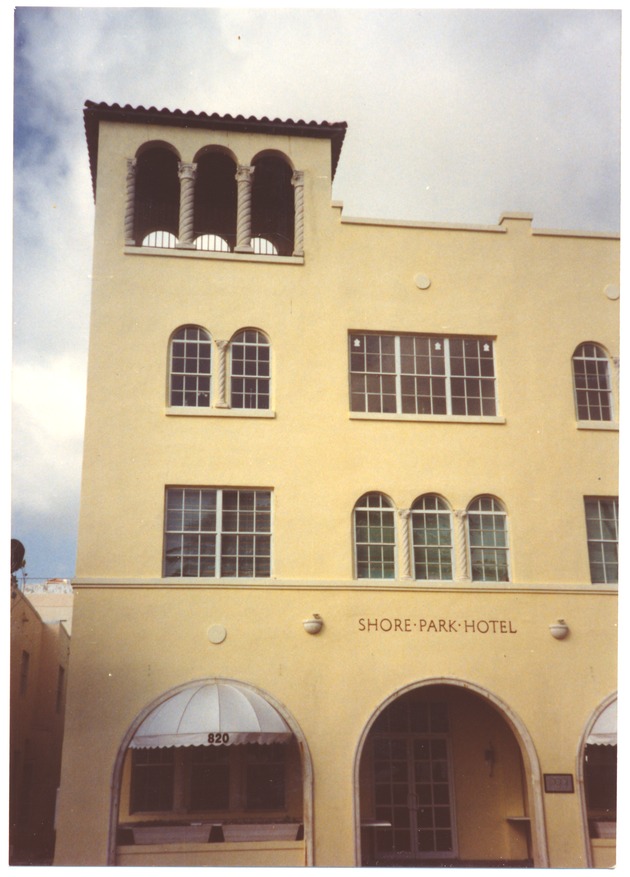 Views of hotels, parks, cafes, and restaurants on Ocean Drive and Washington Avenue, 1980s and 1990s - Photograph, recto: [View of the Shore Park Hotel on Ocean Drive]
