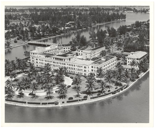 Miami Beach hospitals and schools - Photograph, recto: [Aerial view of St. Francis Hospital on Allison Island]